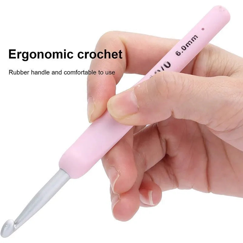 9pcs Crochet Hook Kit 2.5-6cm Ergonomic Soft Handle Aluminum Hooks Set with 8 Sizes for DIY Crafts Knitting Crocheting Supplies
